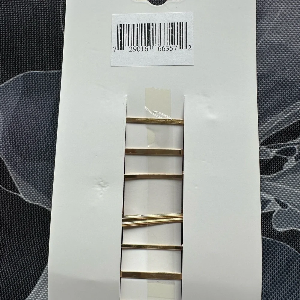 Nicole Miller 7 piece Pearl and Gold Hair Clip Set